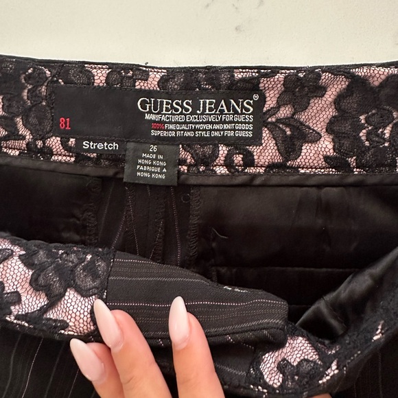 Guess Vintage Capri Pants - Picture 4 of 4